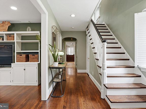 2nd image of 187 Summit Ln