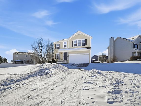 2nd image of 379 Stone Hollow Dr