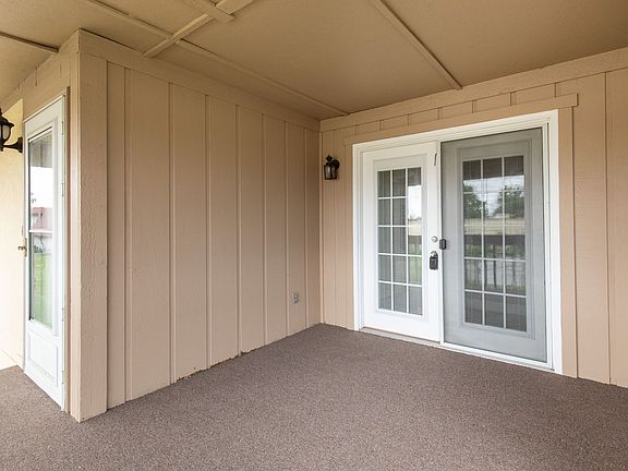 3rd image of 2716 Del Prado Dr #5
