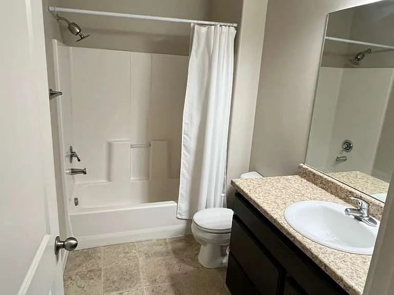203 E Jordan Ridge Blvd #209 — Photo 14