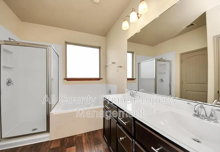 5234 Corbridge Glen Ct — Photo 12