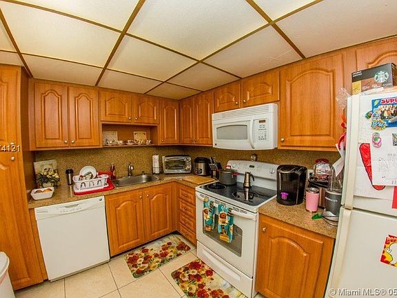 4th image of 3800 S Ocean Dr APT 1512