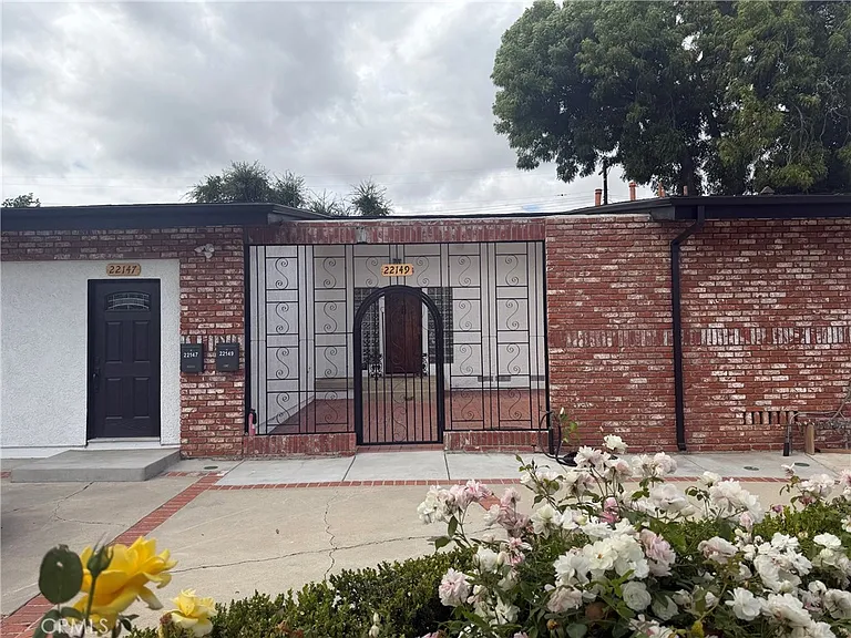 22149 Welby Way — Photo 2