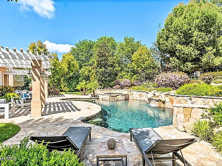 1687 Castlebridge Ct — Photo 51