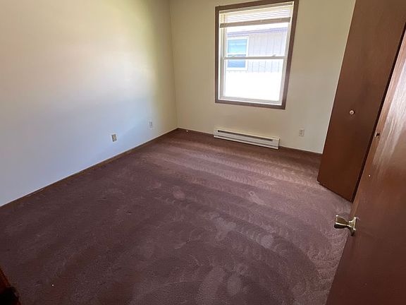 3rd image of 970 W Hamilton Ave APT 7