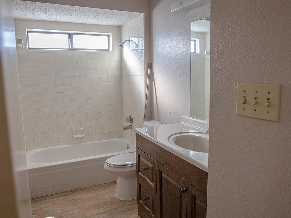 1st image of 4310 Emerson Dr