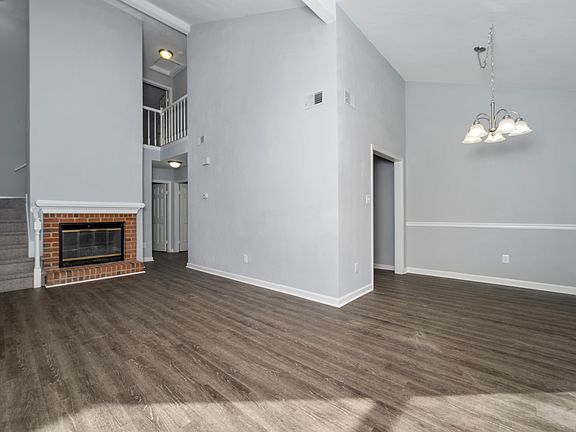 2nd image of 5638 Trafalgar Arch