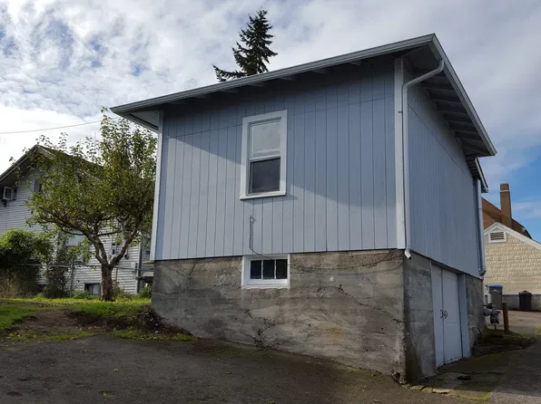 1214 5th St, Bremerton, WA 98337