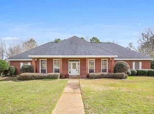 82 Eastgate Dr, Brandon, MS 39042
