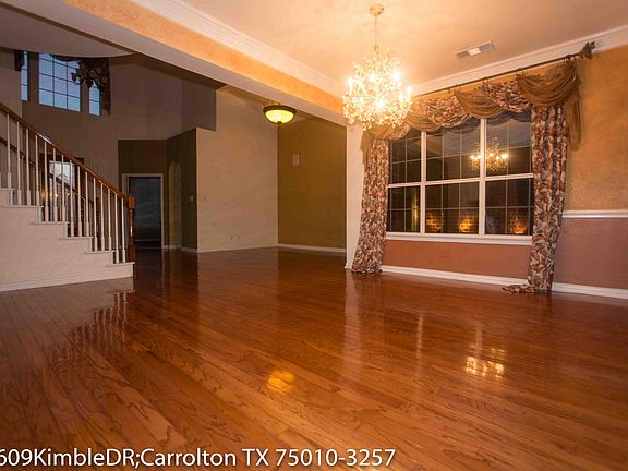 Spacious Living & Dining room