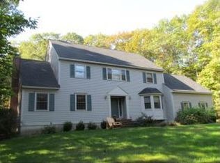 29 Gifford Farm Rd, Stratham, NH 03885