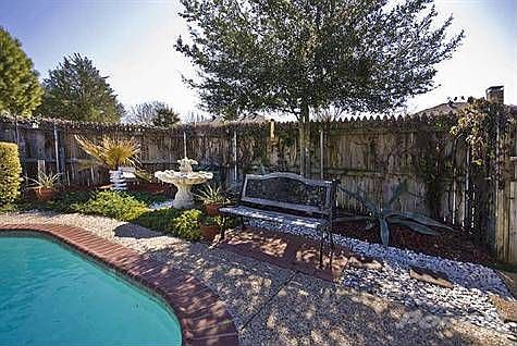 5th image of 712 Green Brook Dr