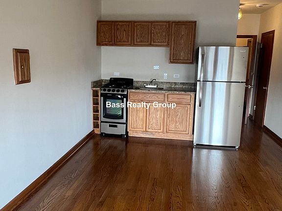4th image of 4806 N Kedzie Ave #205