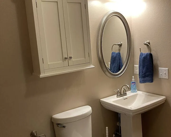 4453 W Portland St — Photo 34