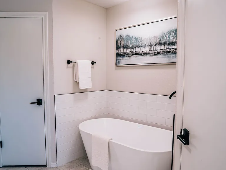 6309 Riviera Dr — Photo 15