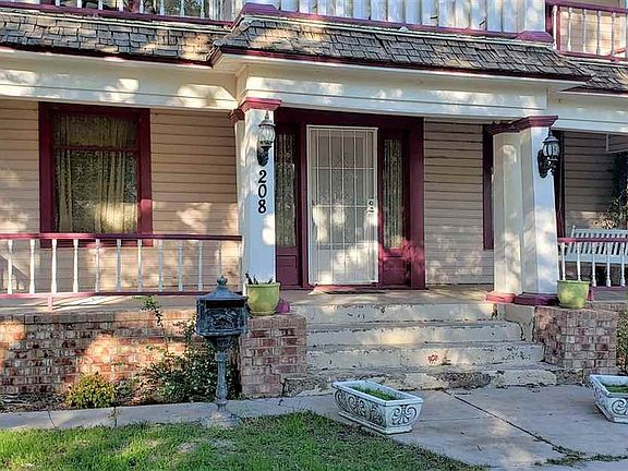4th image of 208 N Michigan Ave
