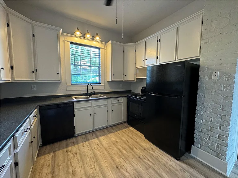805 Saint Marys Blvd — Photo 8
