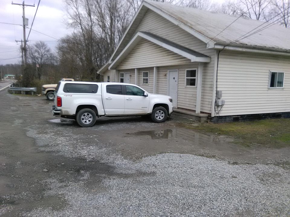 1st image of 11 Windgate Dr #1