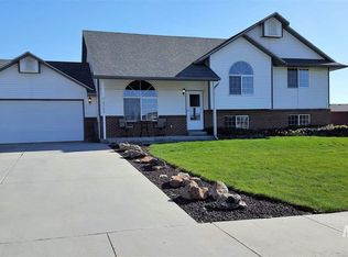 2299 E Greenbrier Dr, Emmett, ID 83617