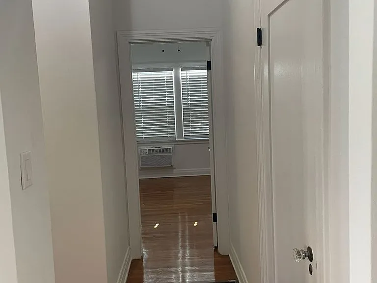 1002 N Sweetzer Ave — Photo 20