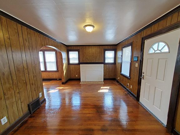 3rd image of 6819 Chestnut Ave