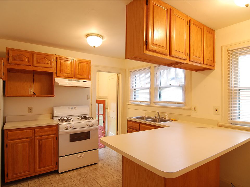 2nd image of 5871 E Julian Ave