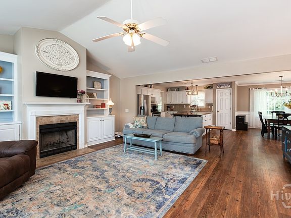 5th image of 281 Natchez Cir
