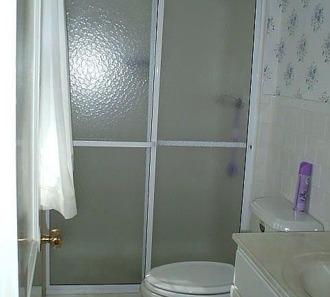 3rd image of 721 Yorkshire Dr