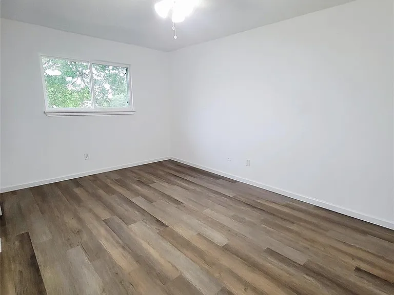 726 Arrowhead Cir — Photo 14