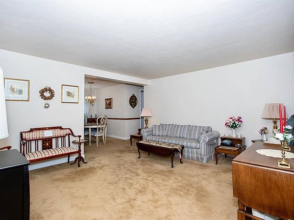 3rd image of 2073 W Farwell Ave APT 1