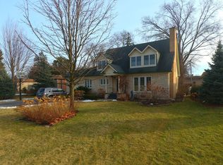 507 W Sunset Rd, Mount Prospect, IL 60056