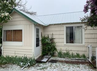 97571 State Line Ln, New Pine Creek, OR 97635