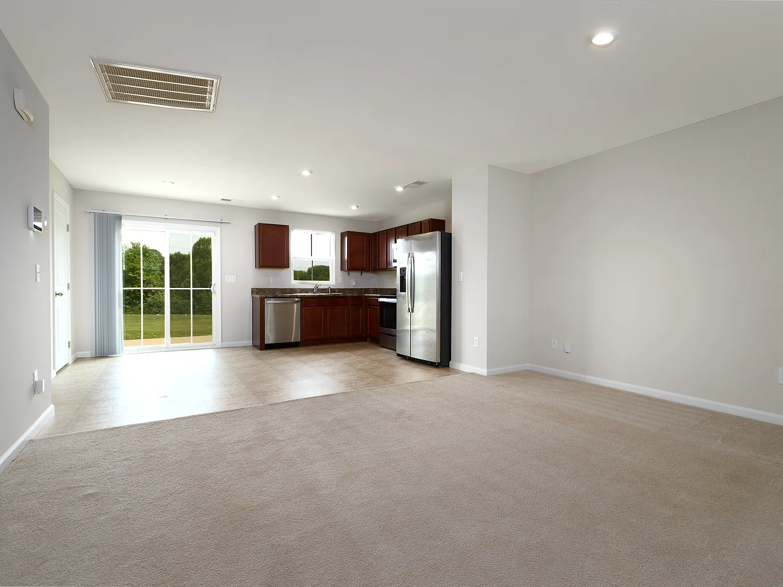 3 bed, 1440 sqft, $1,750 — Photo 3