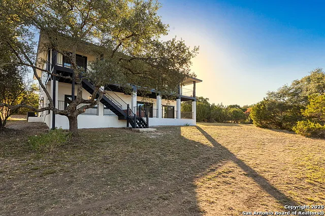 141 Oak Shores Dr — Photo 13