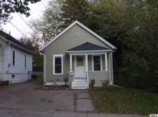 667 Chester St, Jackson, MI 49203
