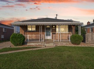 27389 Winslow Ave, Warren, MI 48092