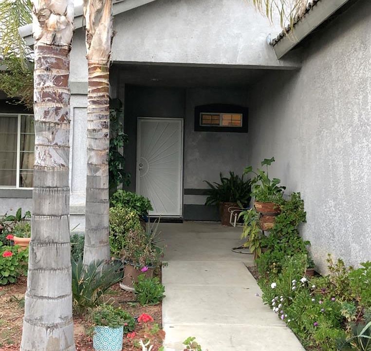 2nd image of 1350 Esperanza St