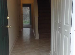 707 S Silversmith Ln, Newark, DE 19702