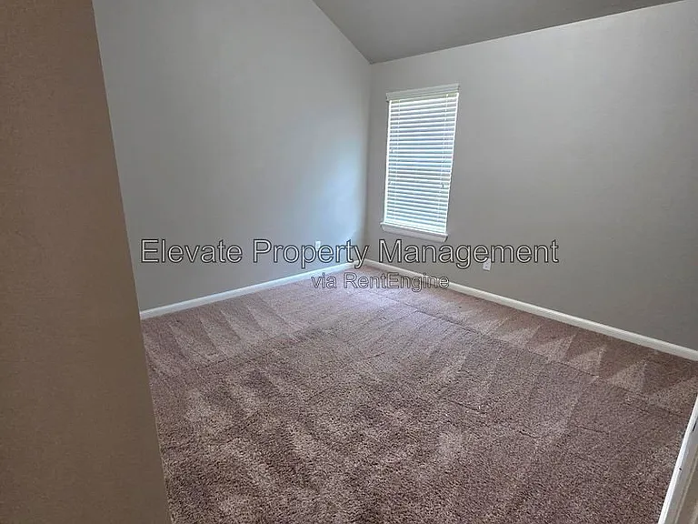 2210 Starwood Way — Photo 9