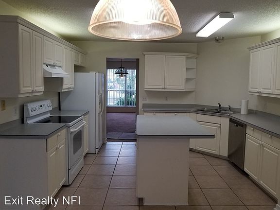 4th image of 8020 Grand Bahama Dr