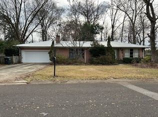 817 Twin Lake Dr NE, Birmingham, AL 35215