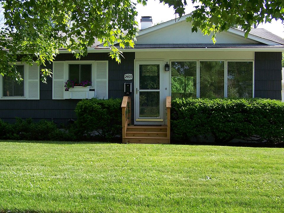 1st image of 2405 Miller Ave