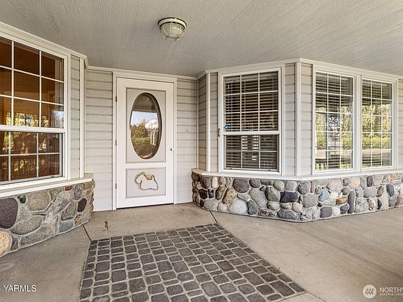 4th image of 8204 Midvale Road