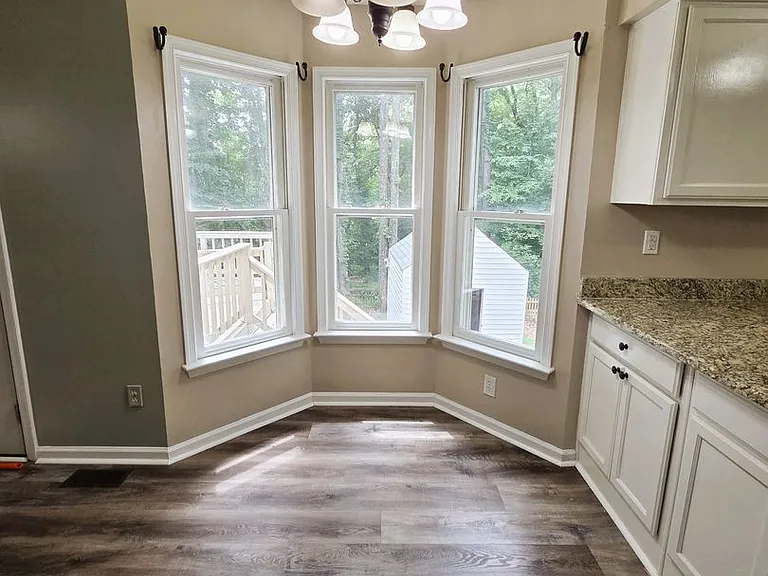 2519 Providence Creek Rd N — Photo 8
