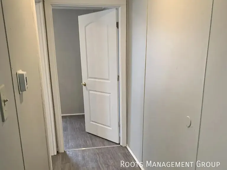 8725 Wabash Ave #105 — Photo 8