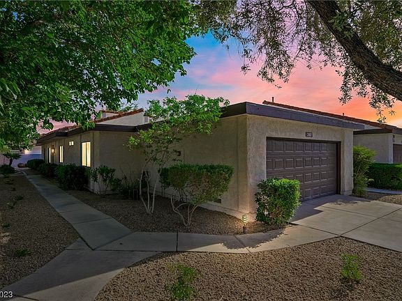 3rd image of 3161 Espanol Dr