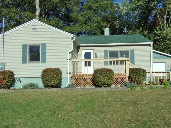 2210 N Hillcrest Rd, Vincennes, IN 47591