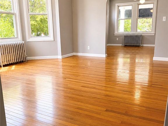 4th image of 1128 Wood Ave