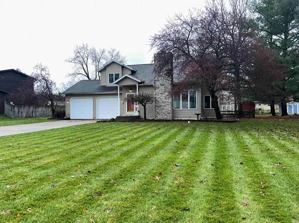 26892 Deer Creek Ln, Elkhart, IN 46514