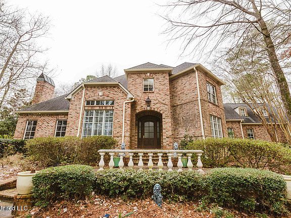 3rd image of 101 Summer Lake Dr